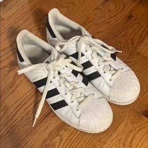 Adidas Superstar- women’s  size 7 /12